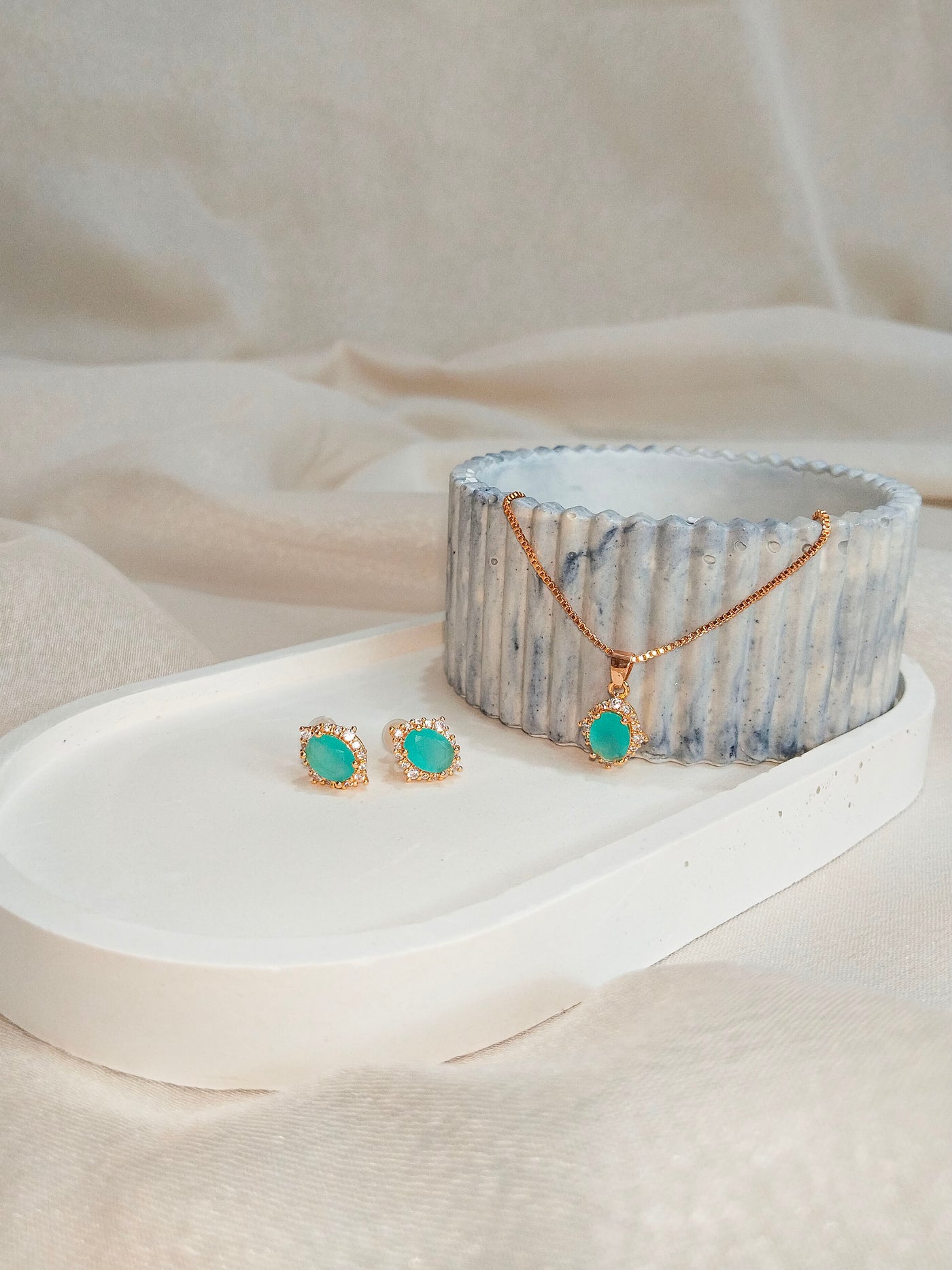 Divina Charm Set – by Elviera (Aqua Breeze)