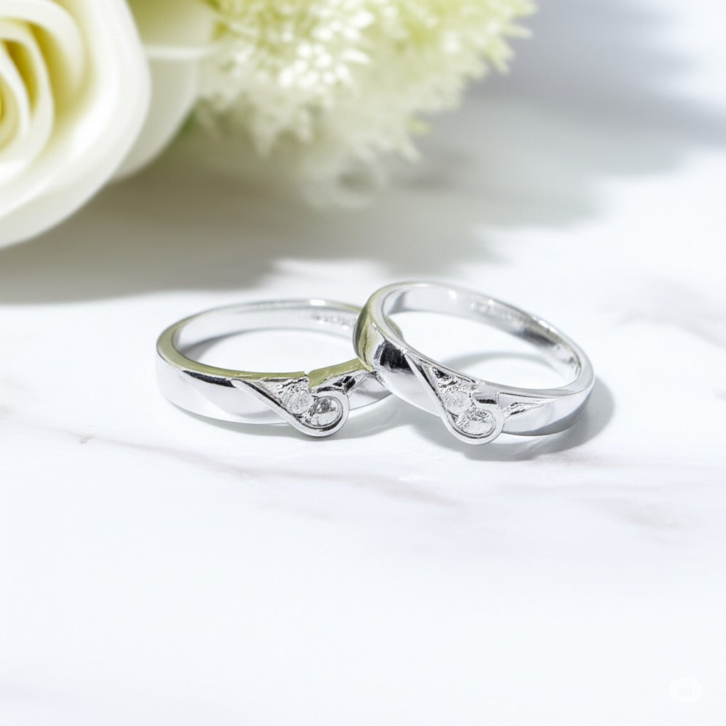 Elegant Adjustable Couple Rings – Heart-Inspired Silver Bands